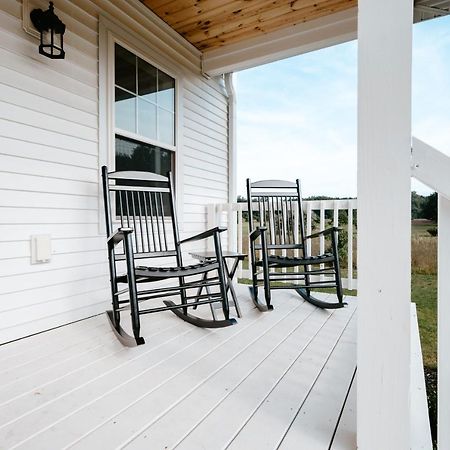 Tc Farmhouse - A Quiet Country Home Traverse City Exterior photo